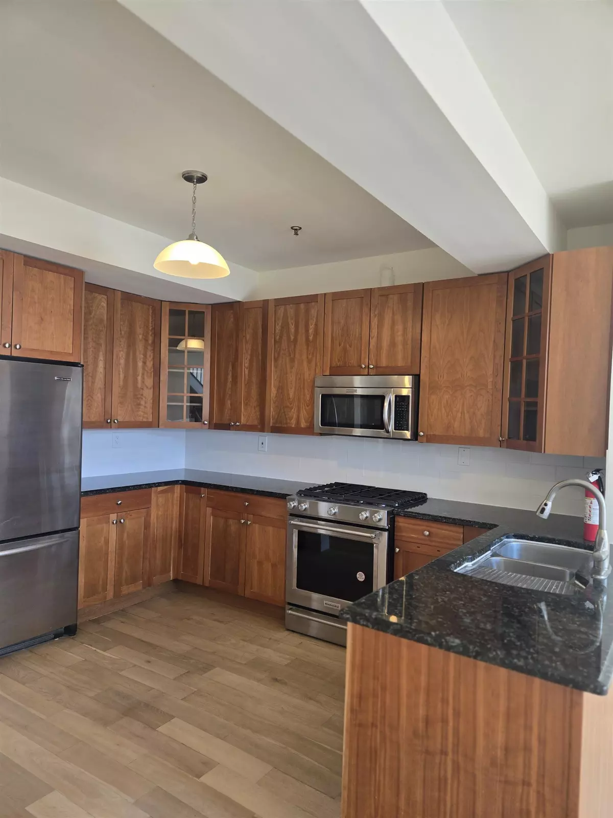 Jc Bergen-lafayett, NJ 07304,300 COMMUNIPAW AVE  #216