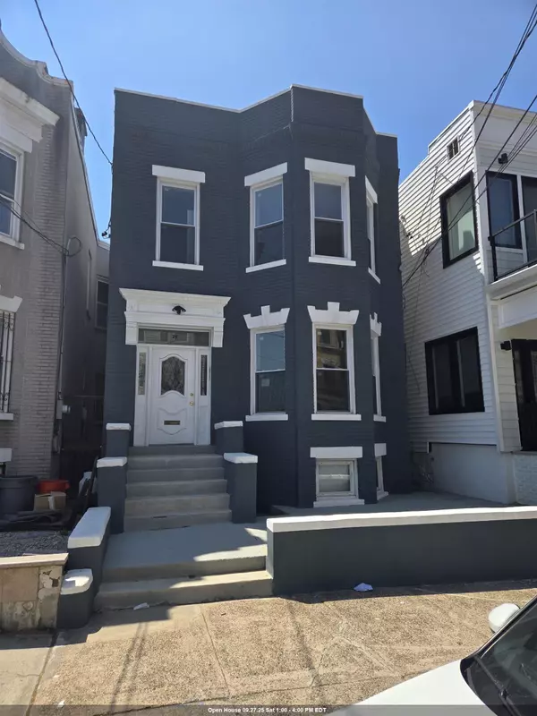 29 48TH ST, Weehawken, NJ 07086