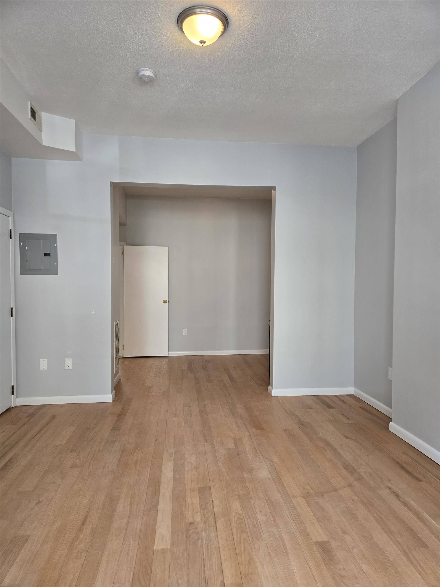 Weehawken, NJ 07086,29 48TH ST