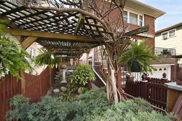 North Bergen, NJ 07047,7809 BROADWAY