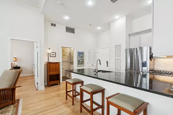 Jc Downtown, NJ 07302,61 GRAND ST  #1N