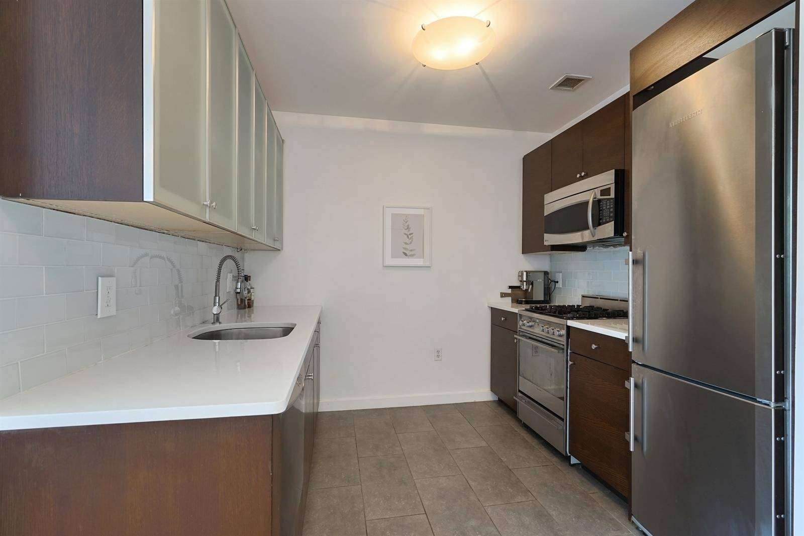 Jc Downtown, NJ 07302,25 MCWILLIAMS PL  #402