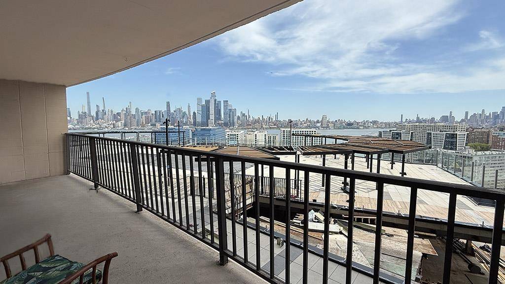 380 MOUNTAIN RD #210, Union City, NJ 07087