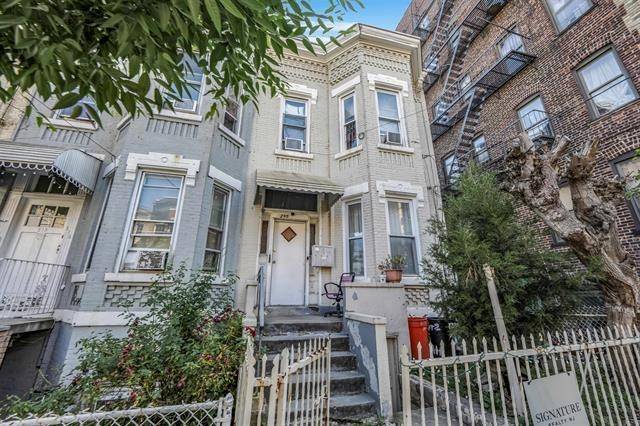 215 44TH ST, Union City, NJ 07087