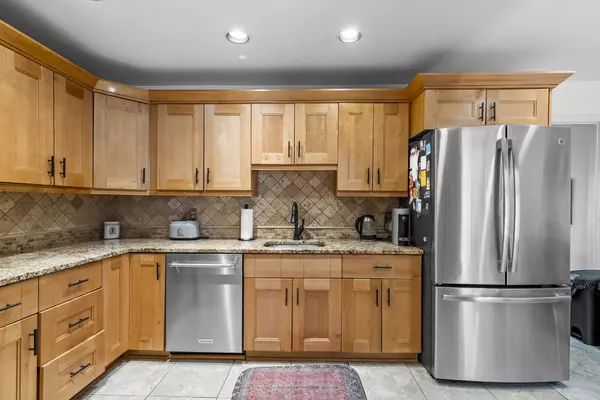 Tenafly, NJ 07670,29 ENGLE ST  #8