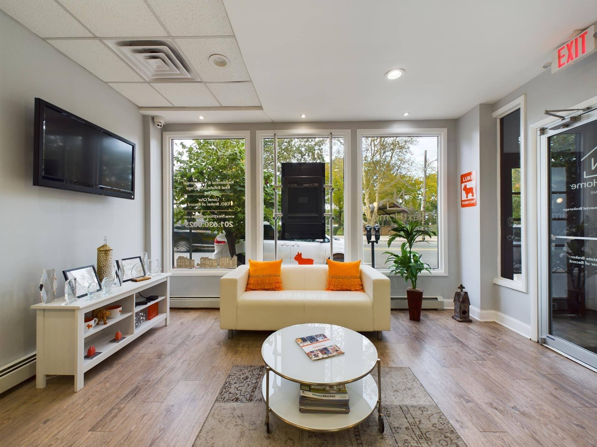North Bergen, NJ 07047,8419 BERGENLINE AVE  #1st Fl and Bsmt
