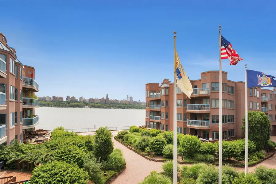 503 ELLERY CT  #503, Edgewater, NJ 07020