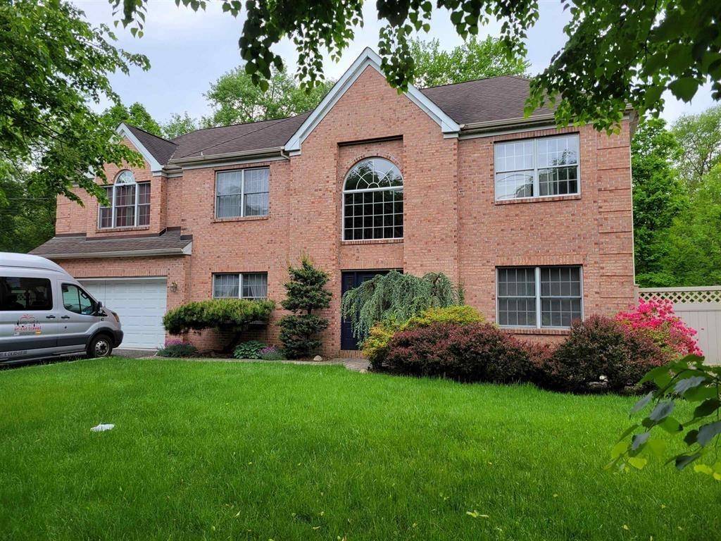 Paramus, NJ 07652,243 PARAMUS RD