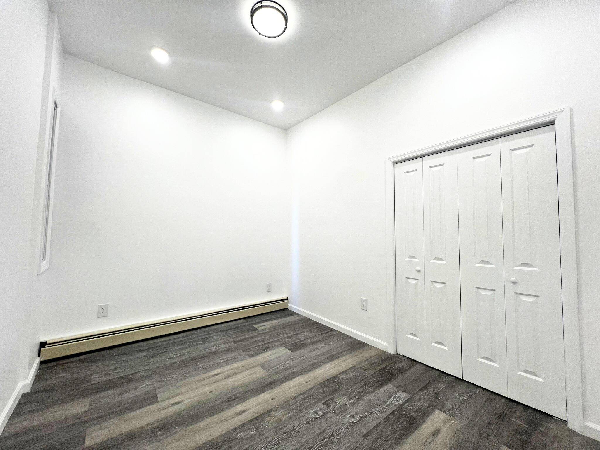Jc Heights, NJ 07307,216 CENTRAL AVE  #2