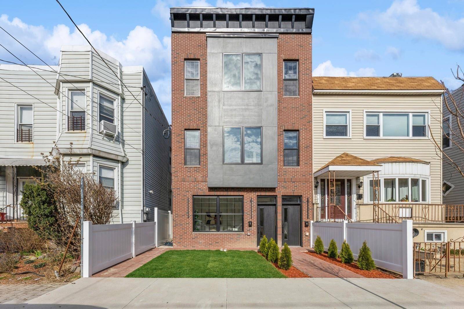 263 OGDEN AVE #1, Jc Heights, NJ 07307