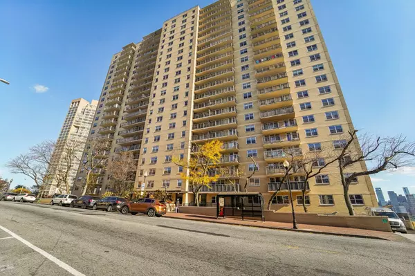 6600 BLVD EAST  #5m&5n, West New York, NJ 07093