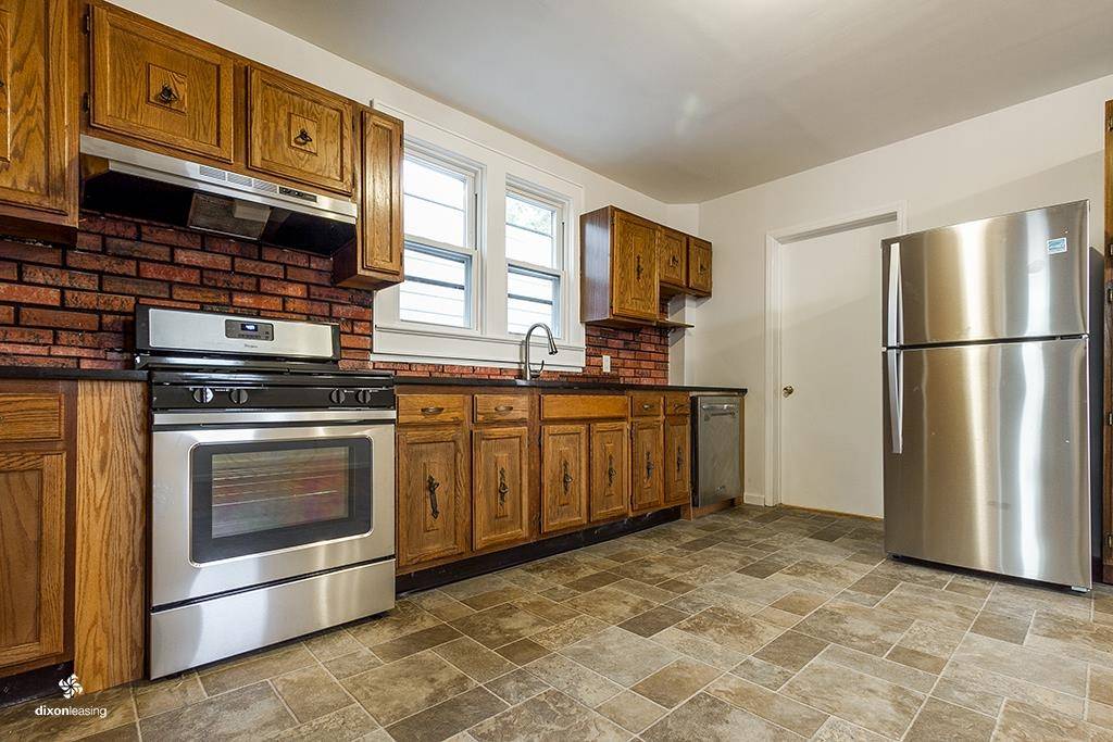 Bayonne, NJ 07002,178 AVENUE F