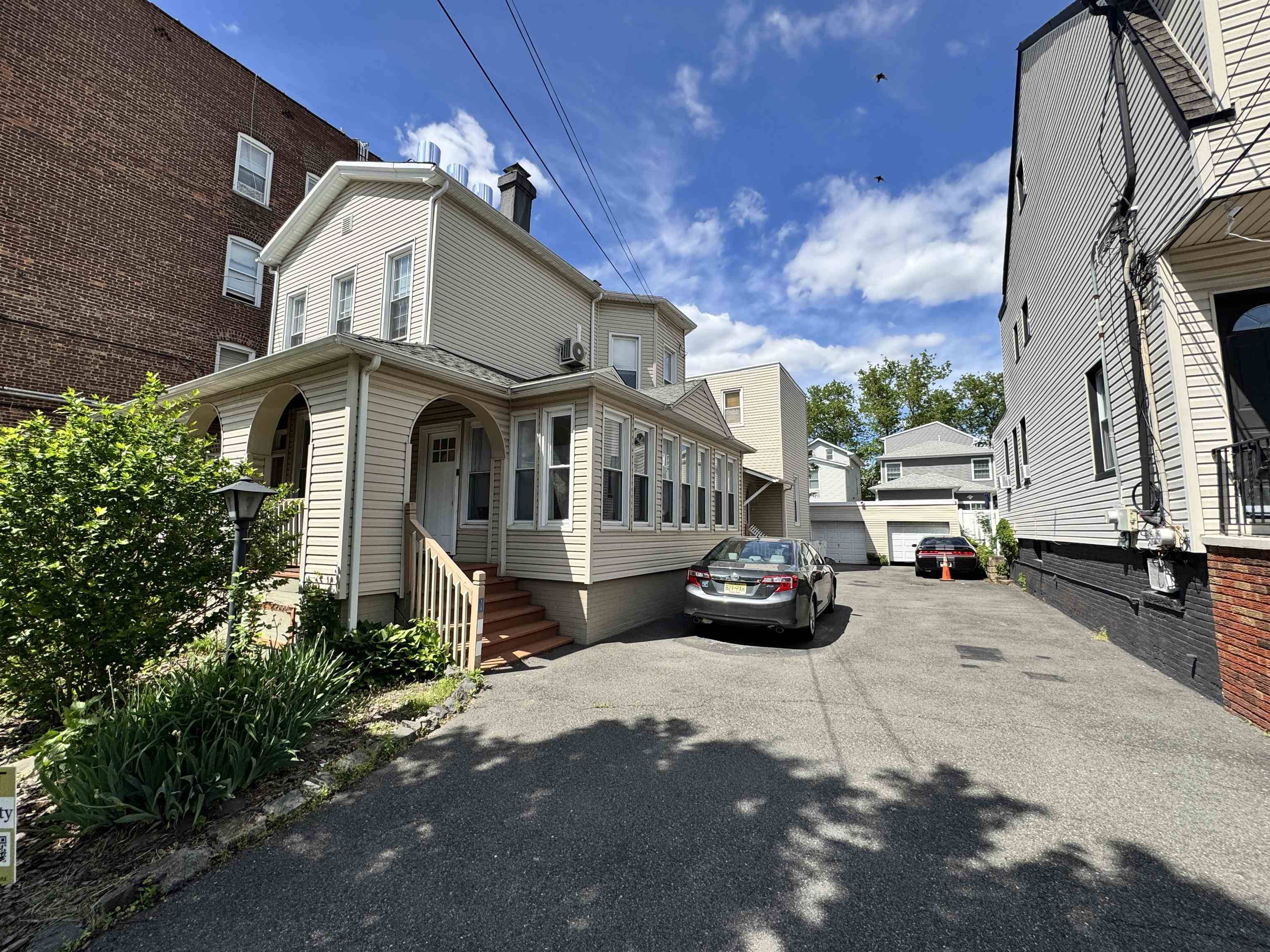 99 WEST 35TH ST  #1, Bayonne, NJ 07002