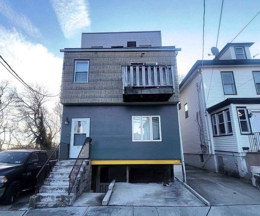 22 WEGMAN CT, Jc Greenville, NJ 07305