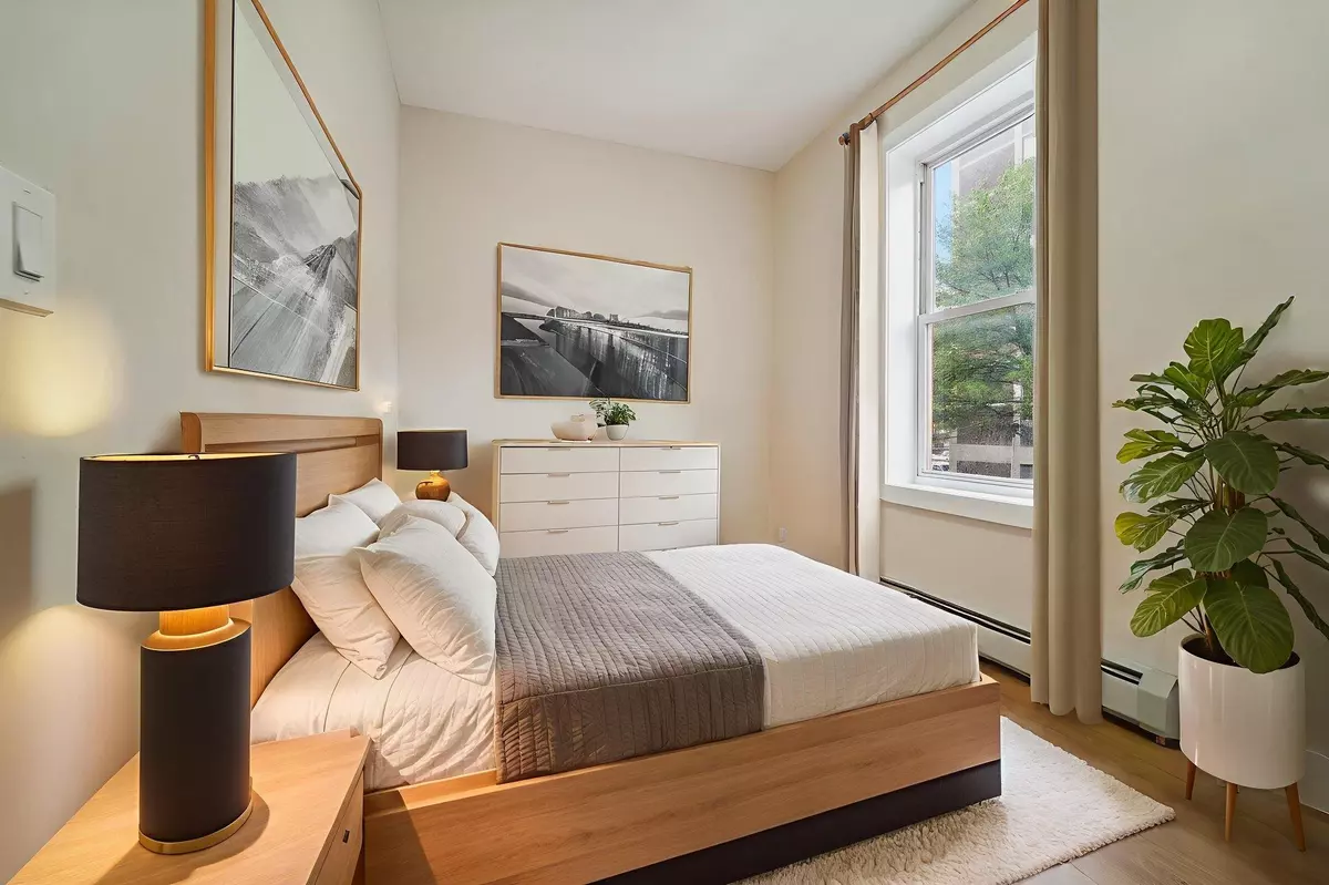 Hoboken, NJ 07030,450 1ST ST #2