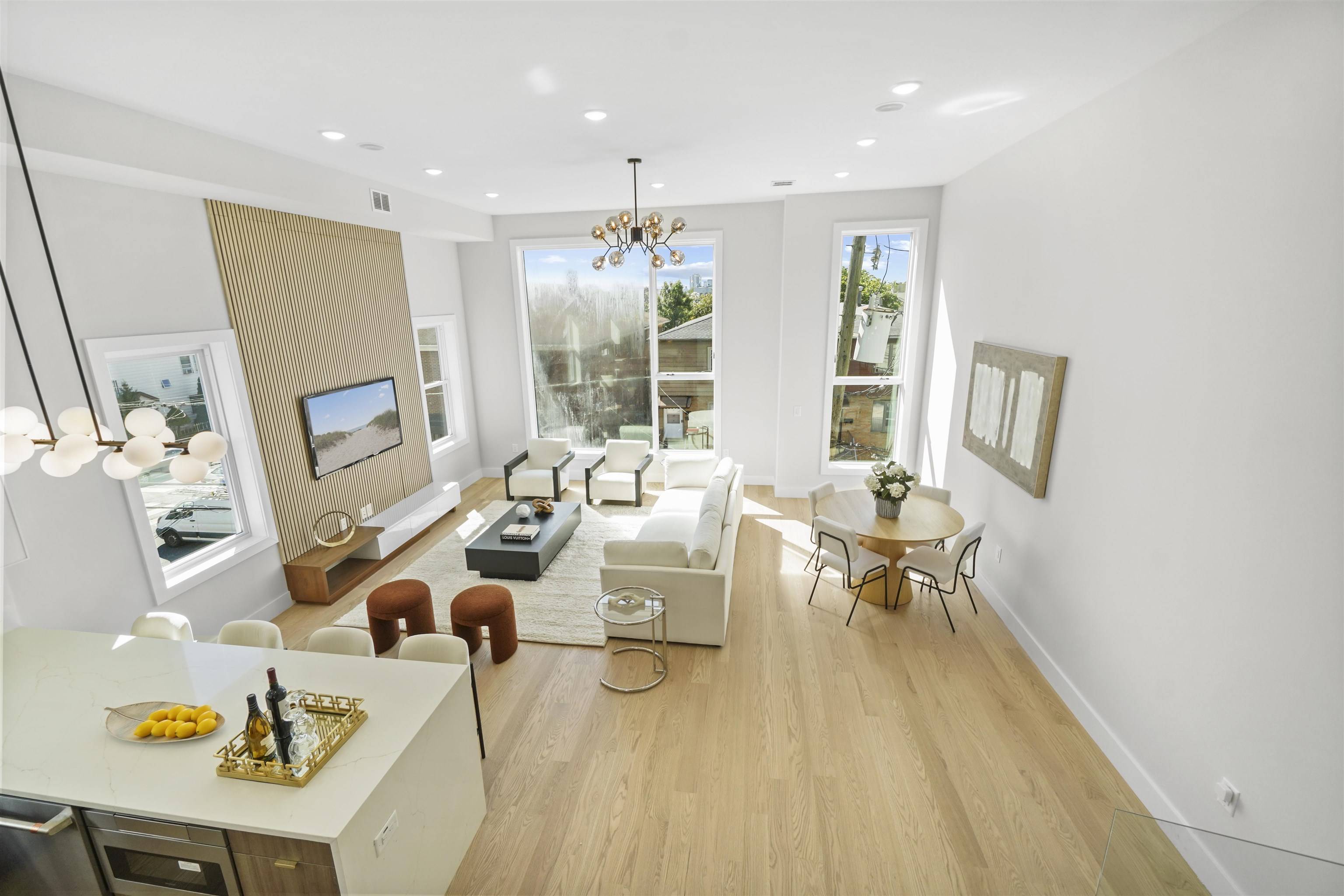 44 BLEECKER ST #2, Jc Heights, NJ 07307