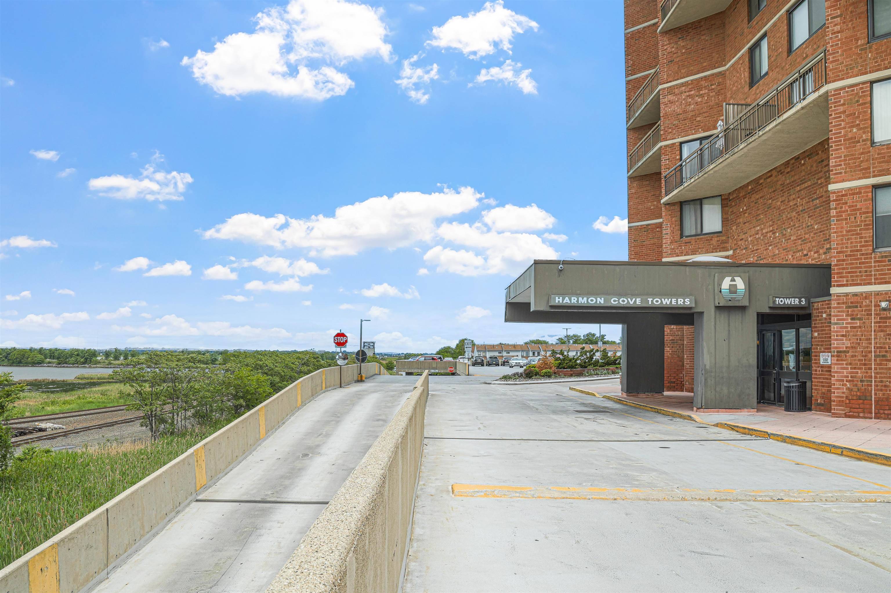 Secaucus, NJ 07094,HARMON COVE TOWER  #426