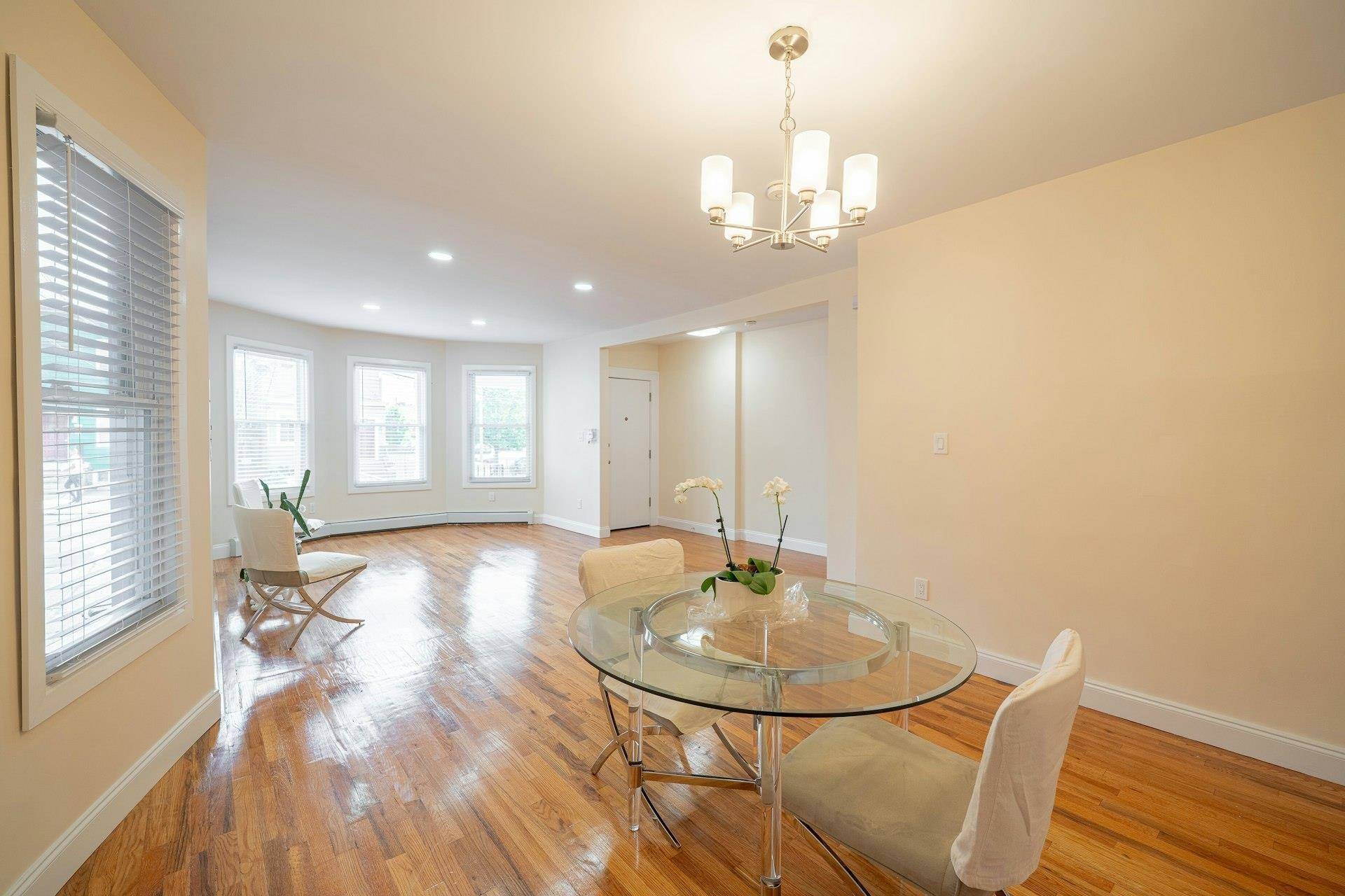 162 GLENWOOD AVE, Jc Journal Square, NJ 07306