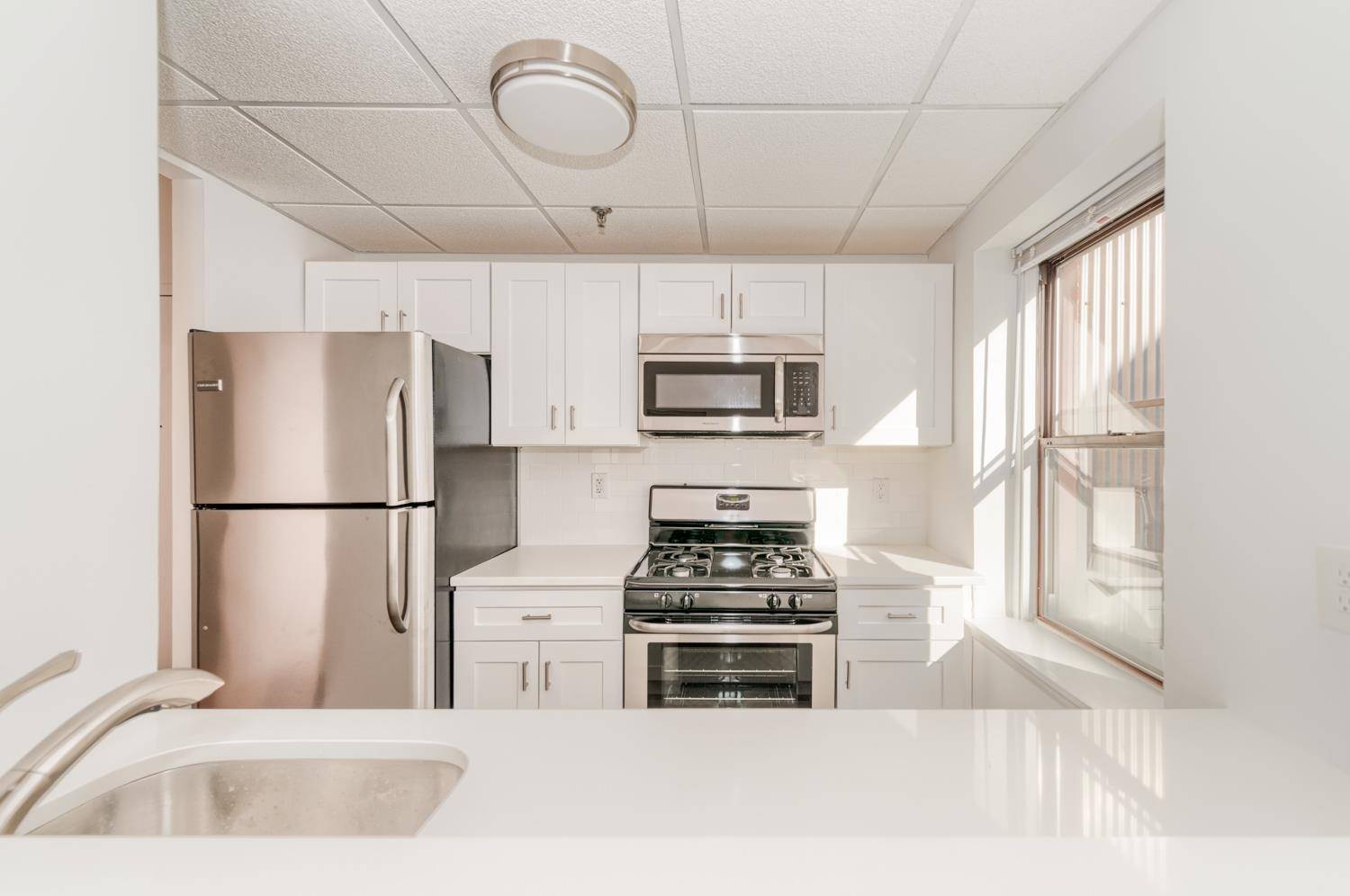227 CHRISTOPHER COLUMBUS DR #303B, Jc Downtown, NJ 07302