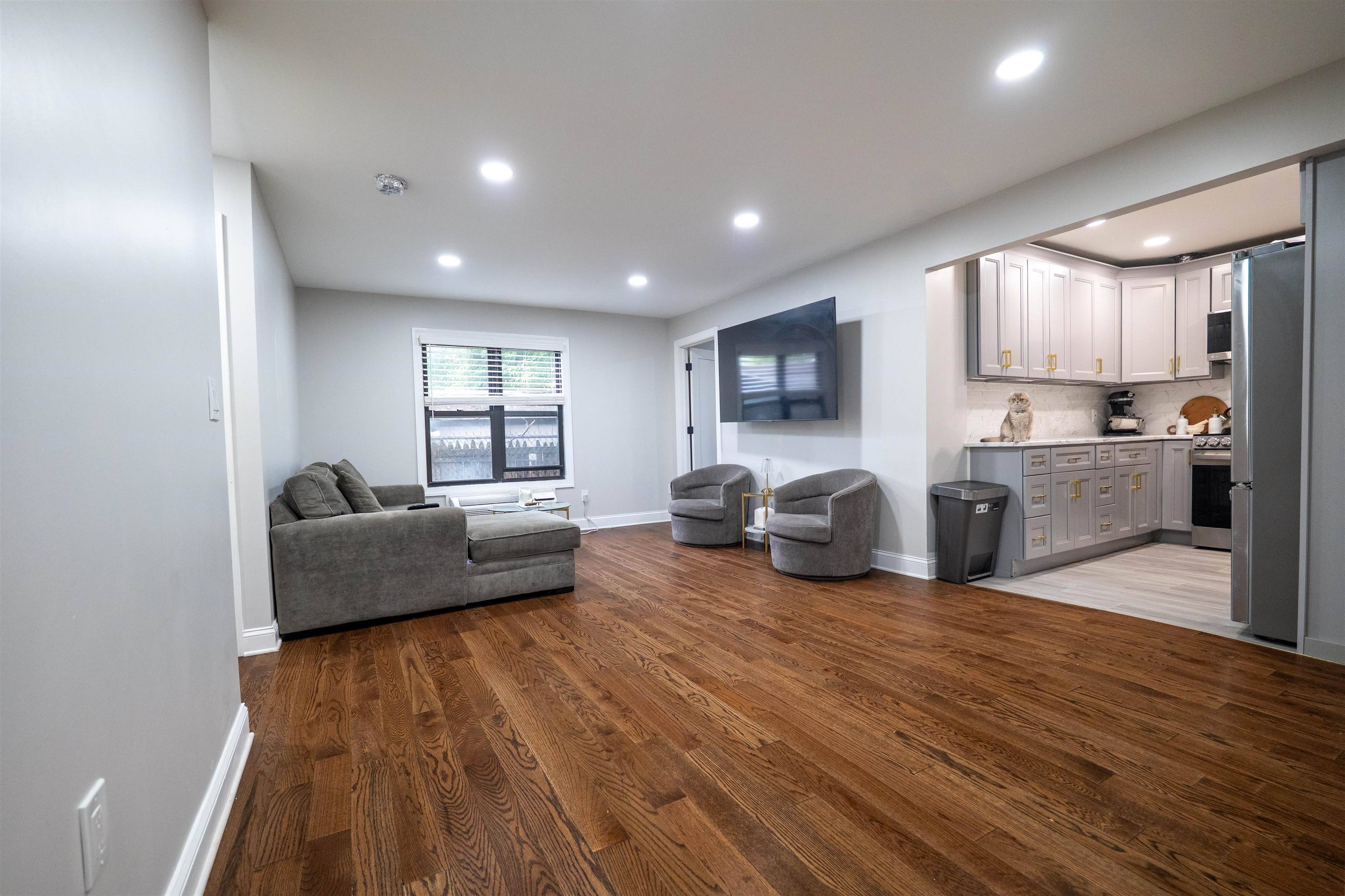 327 71ST ST #1E, Guttenberg, NJ 07093