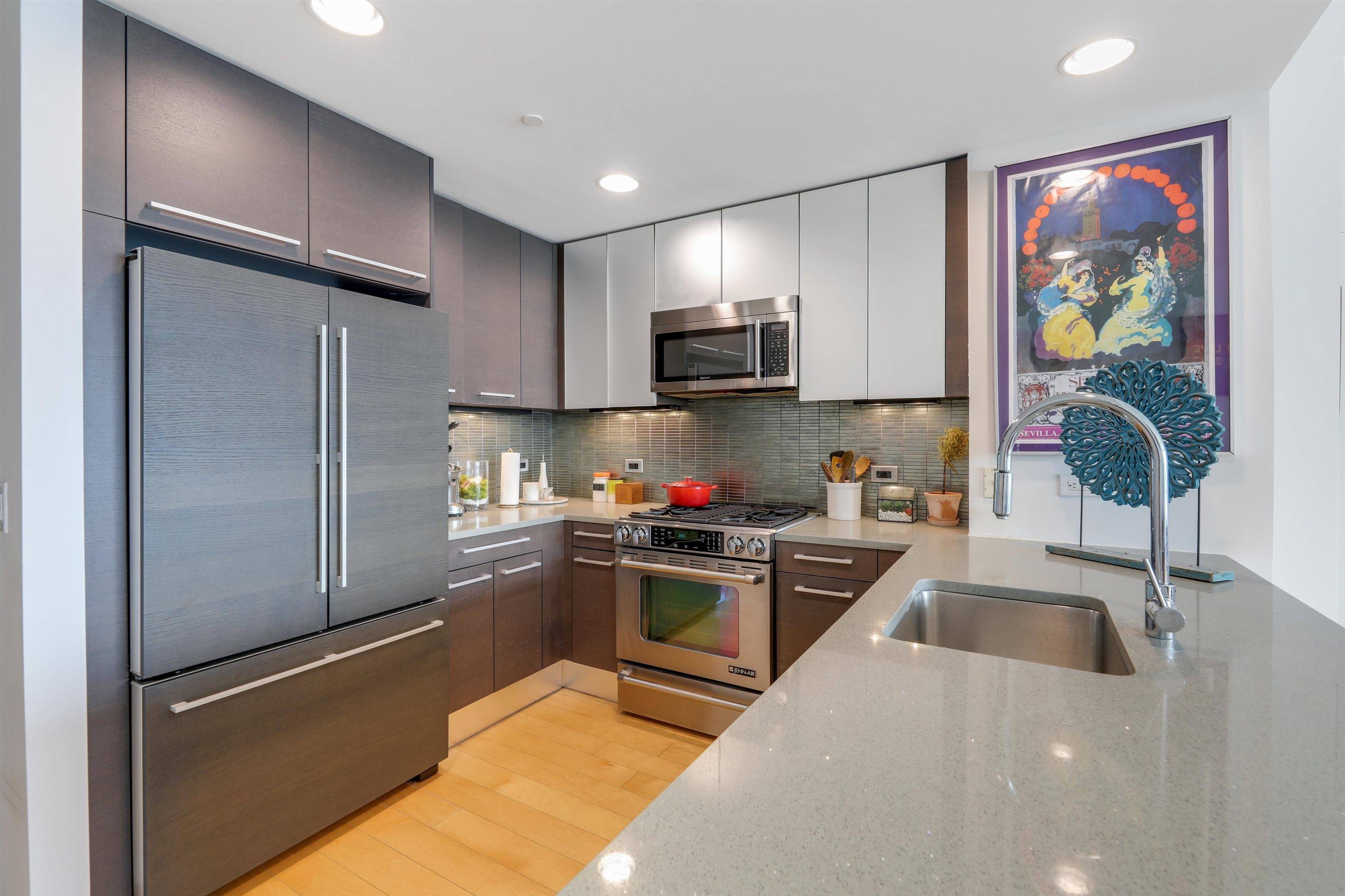 Jc Downtown, NJ 07302,2 2ND ST  #2804-1