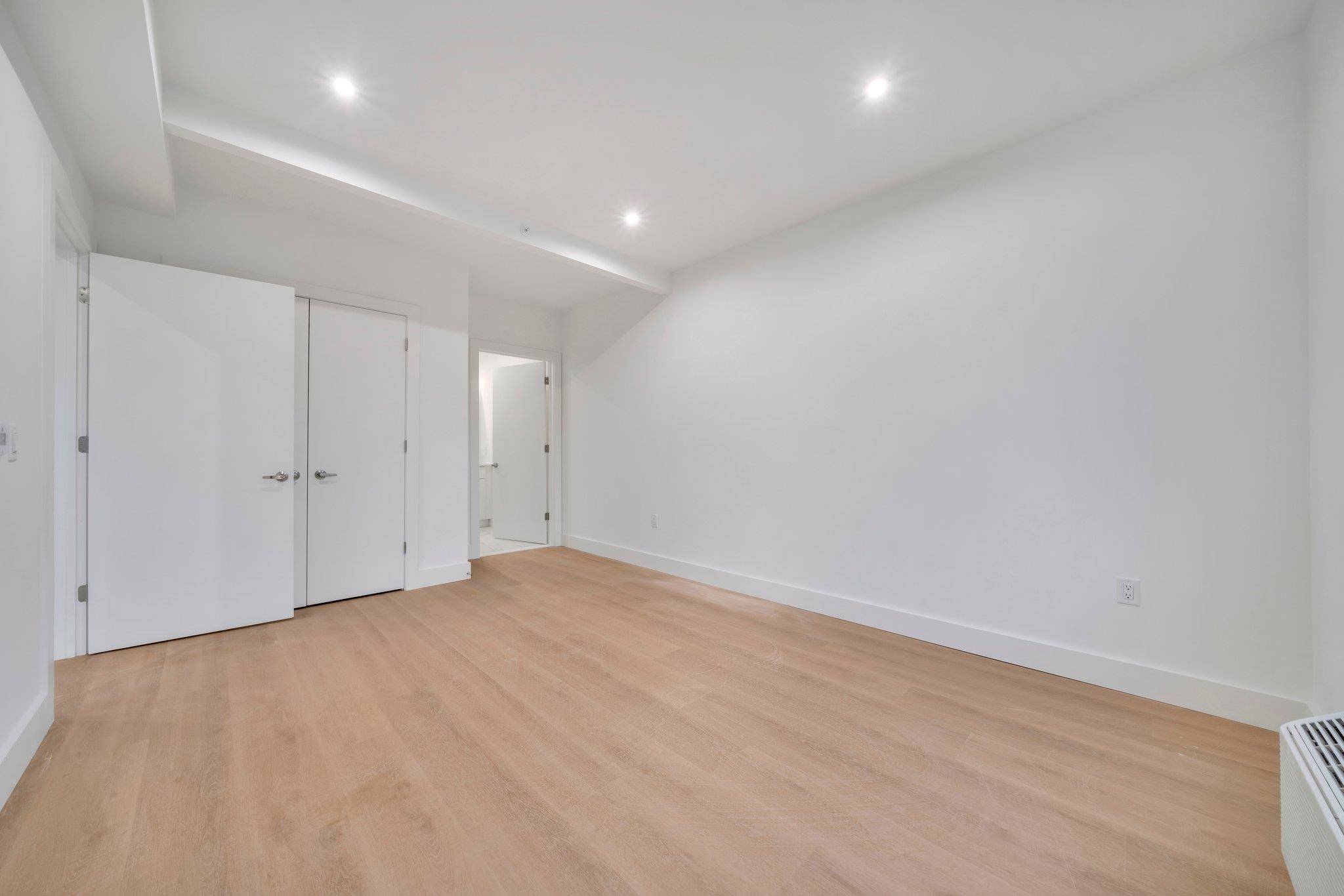 North Bergen, NJ 07047,3309 LIBERTY AVE  #407