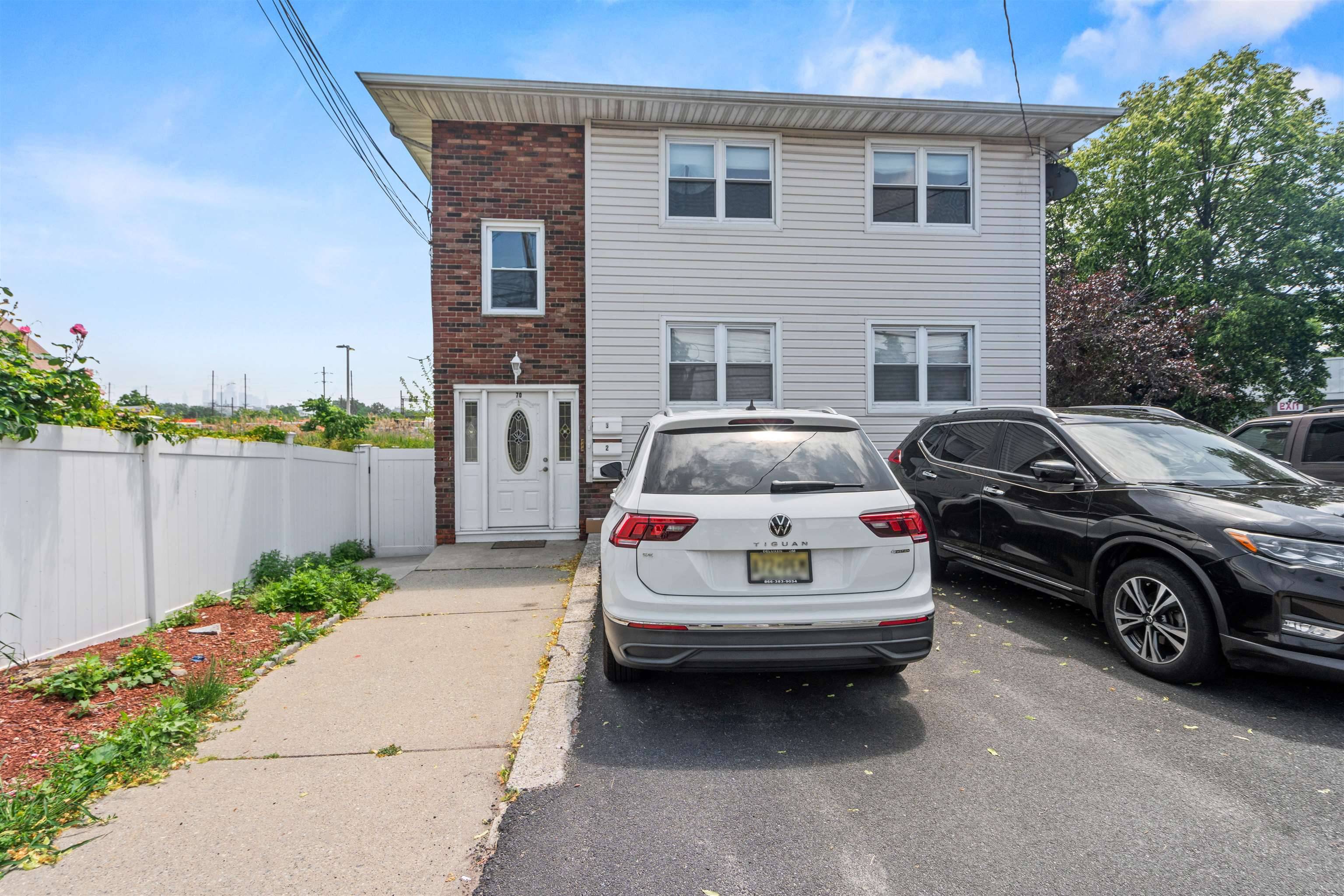 Secaucus, NJ 07094,70 COUNTY AVE