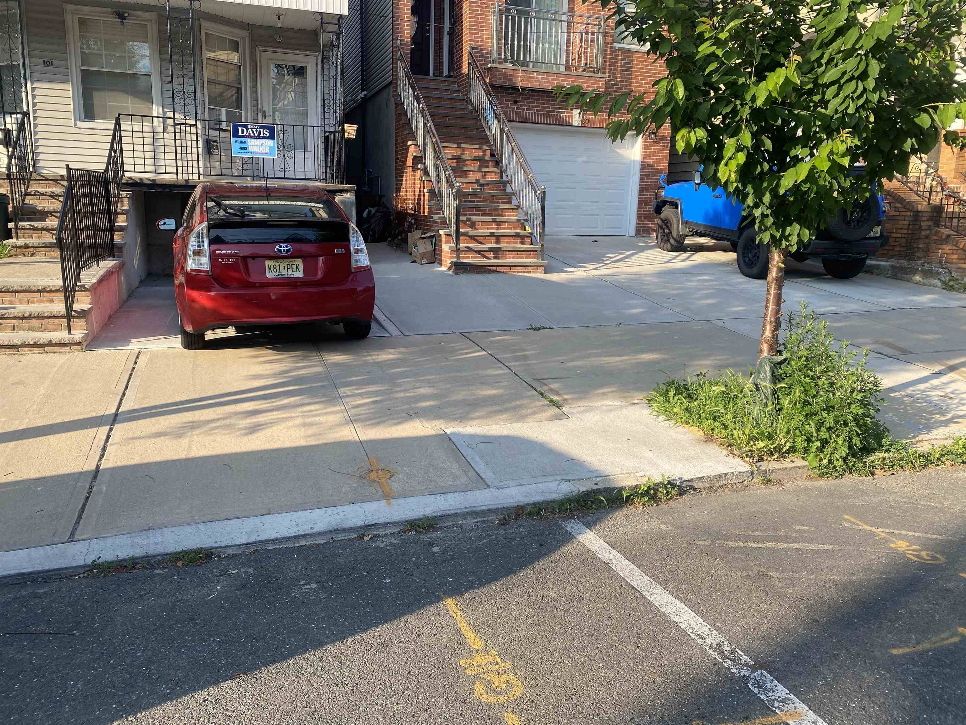 Bayonne, NJ 07002,99 WEST 46TH ST  #2