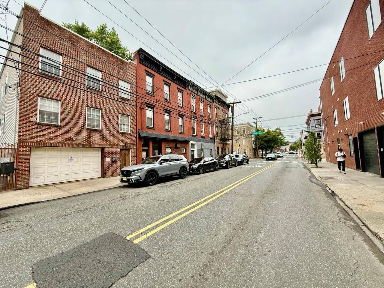 Jc Heights, NJ 07307,63 FRANKLIN ST  #2