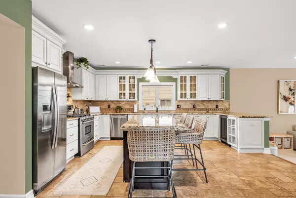 Saddle Brook, NJ 07663,52 WOODWARD ST