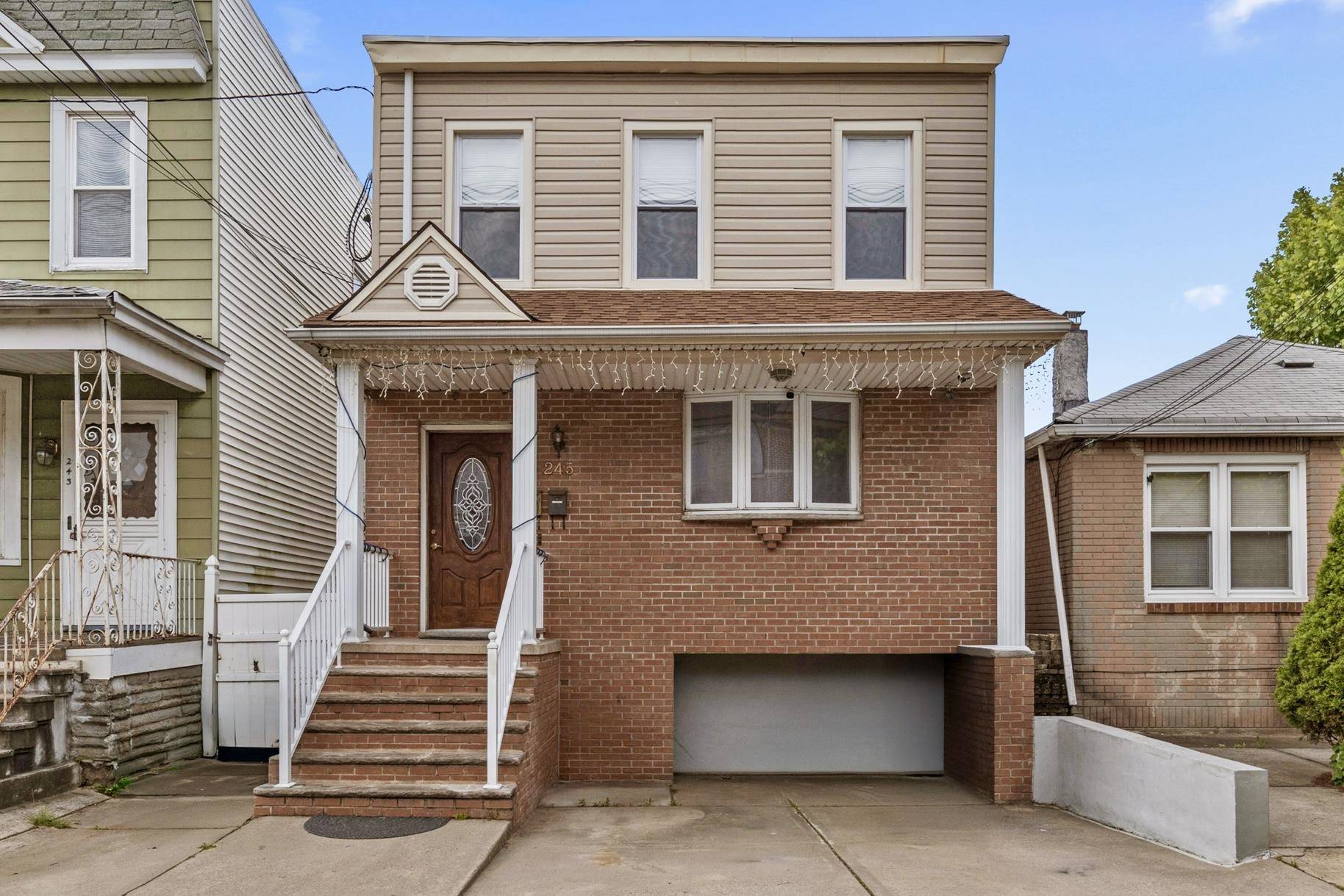 245 AVENUE B, Bayonne, NJ 07002
