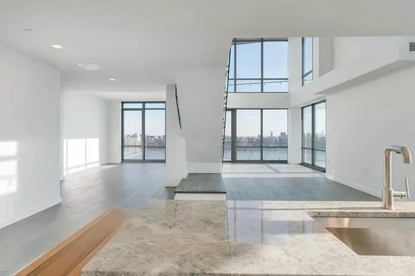 Cliffside Park, NJ 07010,320 ADOLPHUS AVE  #1415