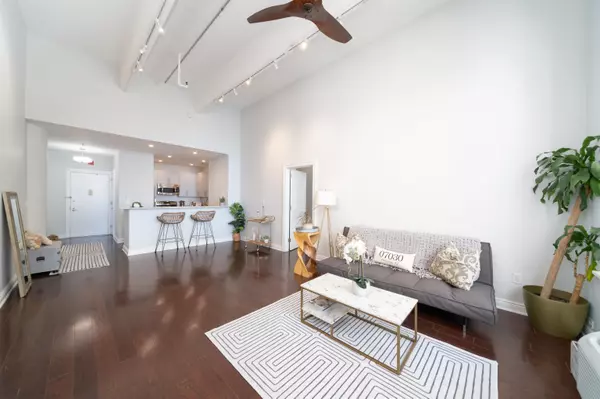 Hoboken, NJ 07030,1500 HUDSON ST  #7U