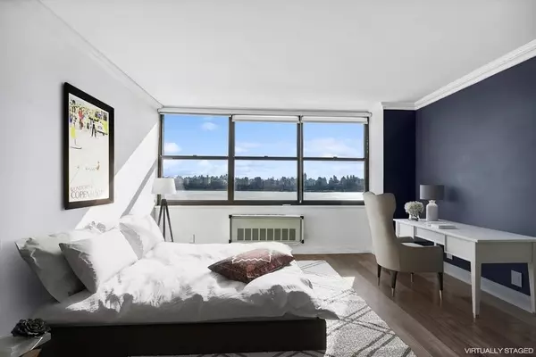 Guttenberg, NJ 07093,7004 BLVD EAST  #9M
