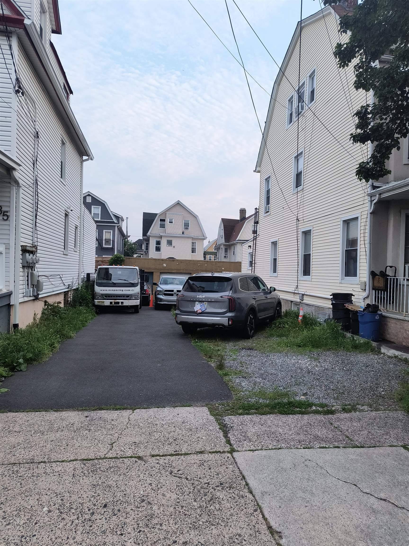 North Bergen, NJ 07047,137-139 76TH ST