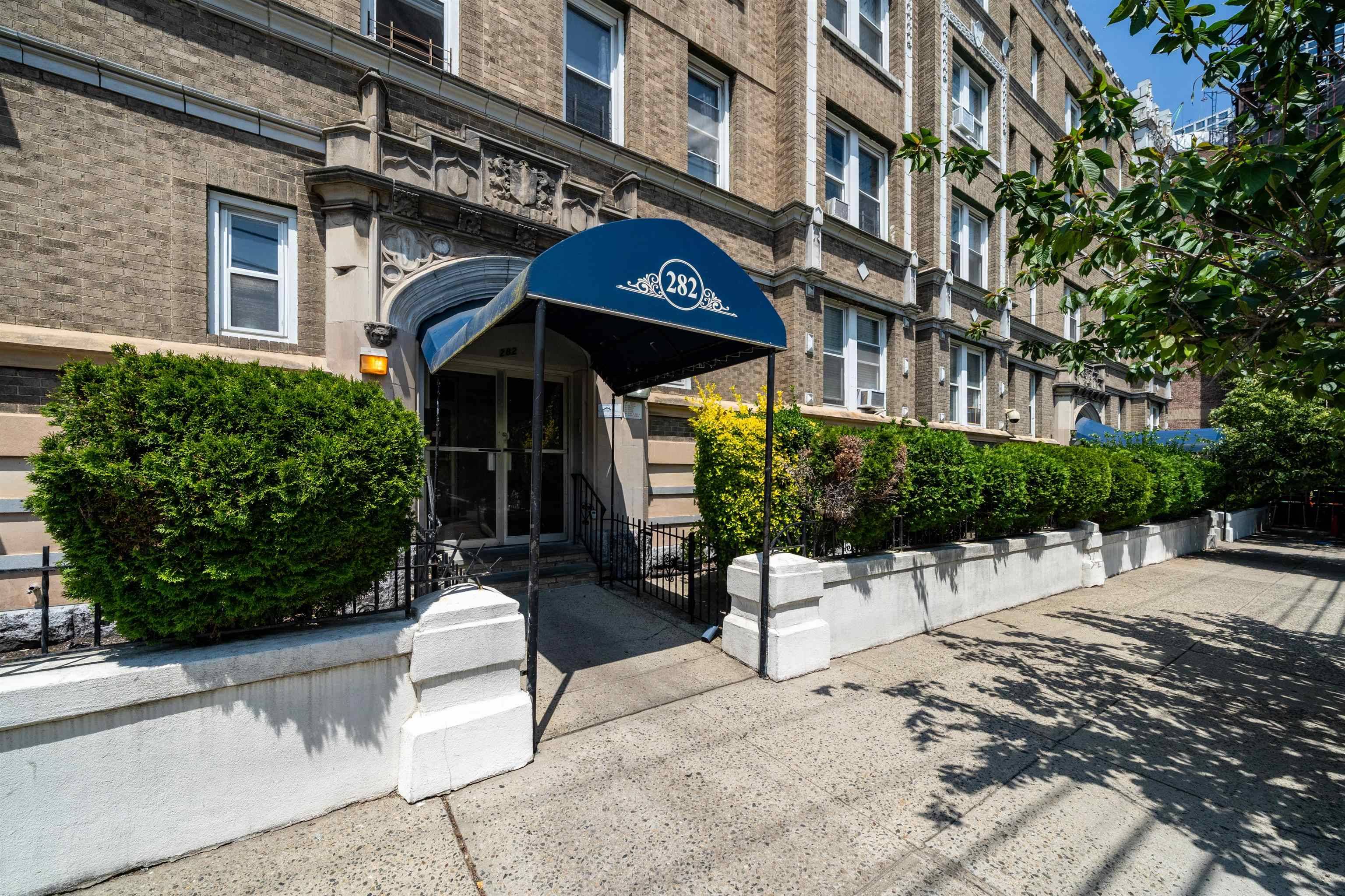 282 MAGNOLIA AVE  #3, Jc Journal Square, NJ 07306