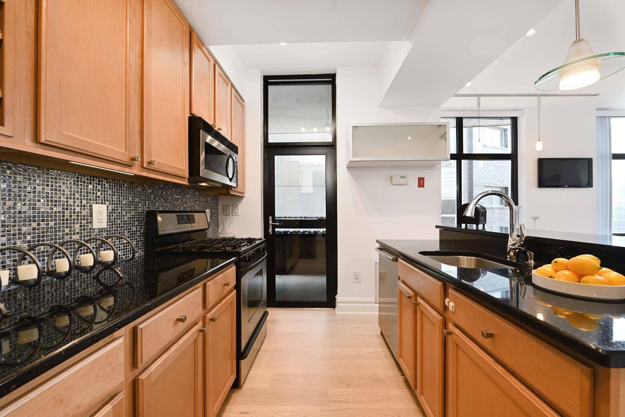 Hoboken, NJ 07030,610 NEWARK ST  #4A