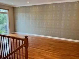 Jc West Bergen, NJ 07305,2 SWAN CT