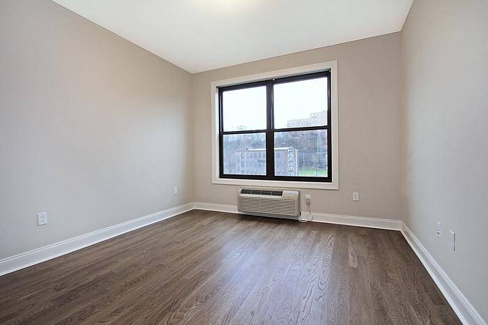 Hoboken, NJ 07030,100 MARSHALL ST  #204