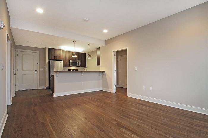 Hoboken, NJ 07030,100 MARSHALL ST  #204