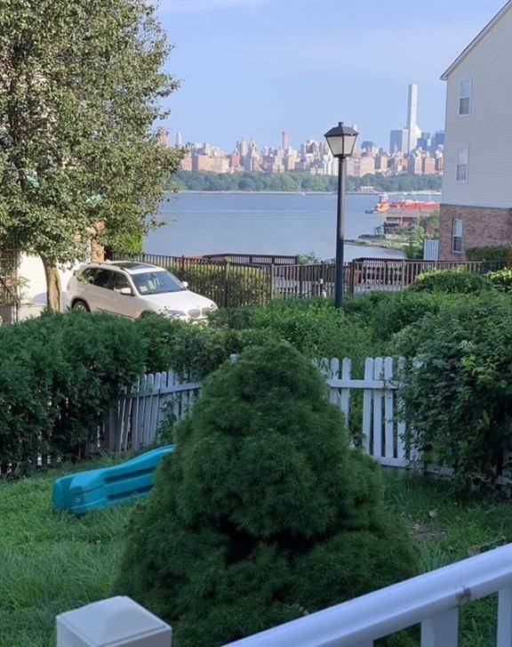 North Bergen, NJ 07047,60 BERGEN RIDGE RD  #1