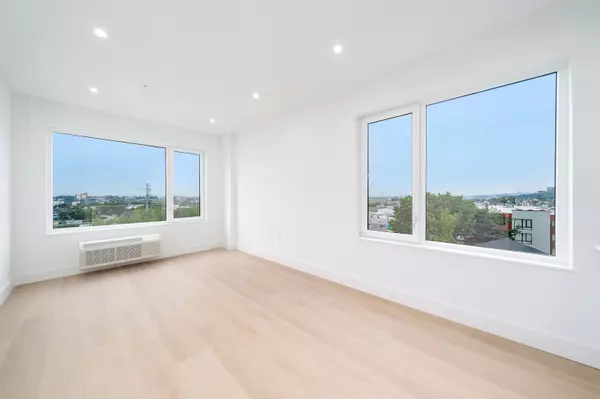 North Bergen, NJ 07047,3309 LIBERTY AVE  #401