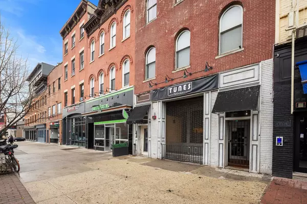 Hoboken, NJ 07030,225 WASHINGTON ST