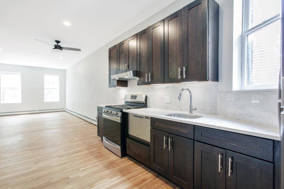 228 1ST ST #2A, Jc Downtown, NJ 07302