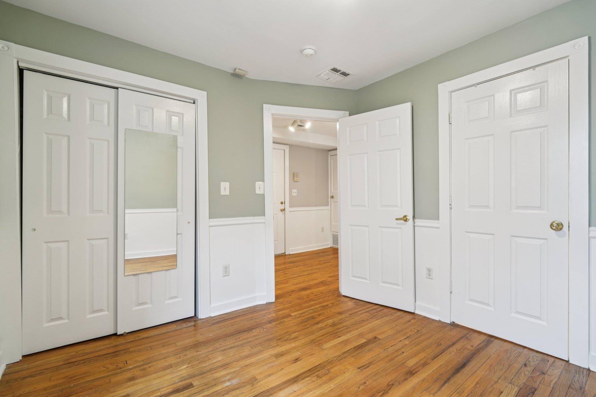 Jc Downtown, NJ 07302,413 MONMOUTH ST  #2
