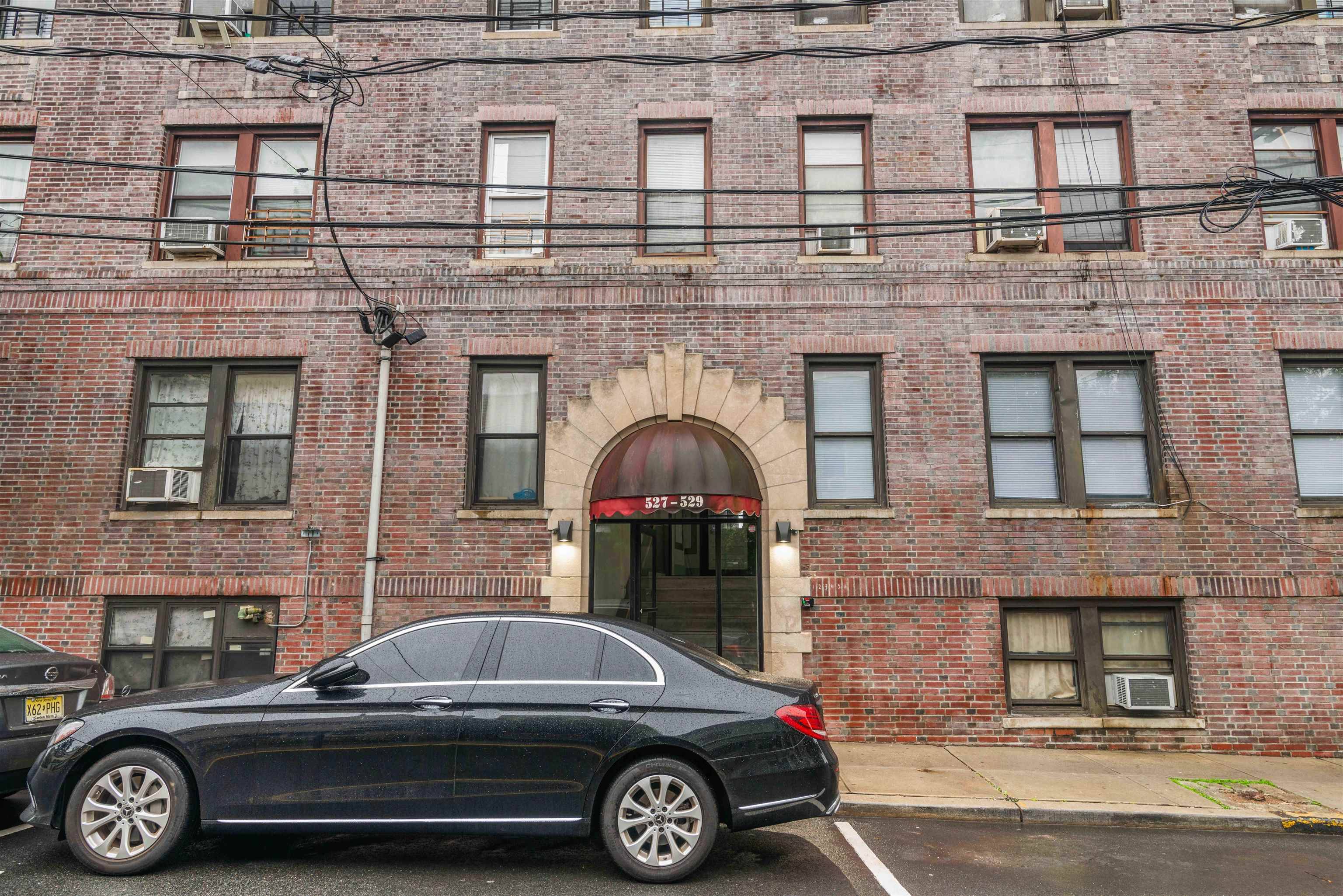 527-29 34th St UNION CT #B4, Union City, NJ 07087