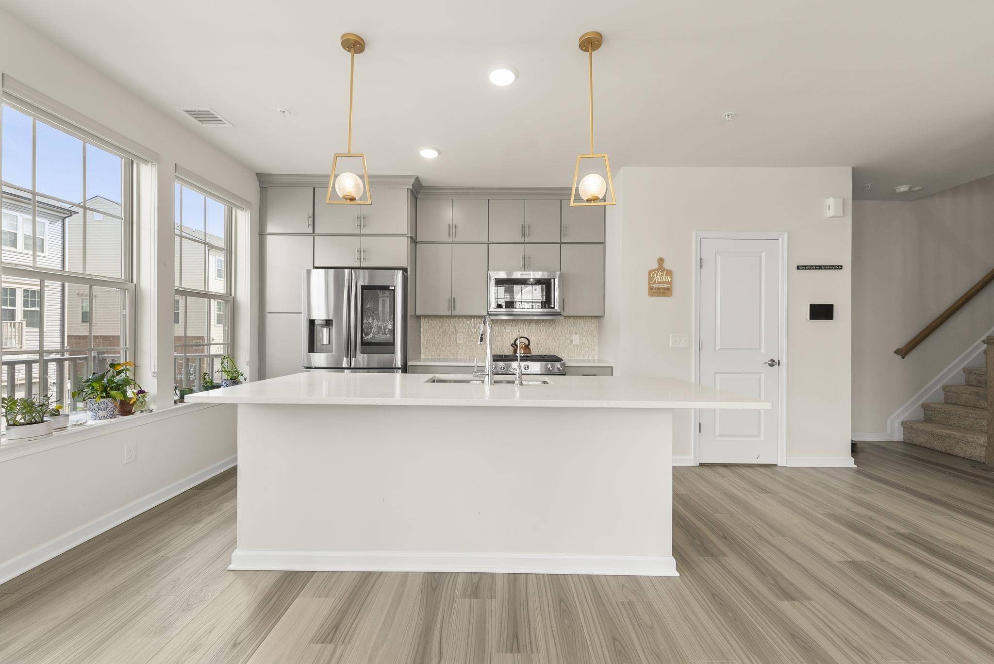 4 ARNOLD DR  #5302, Wood-ridge, NJ 07075