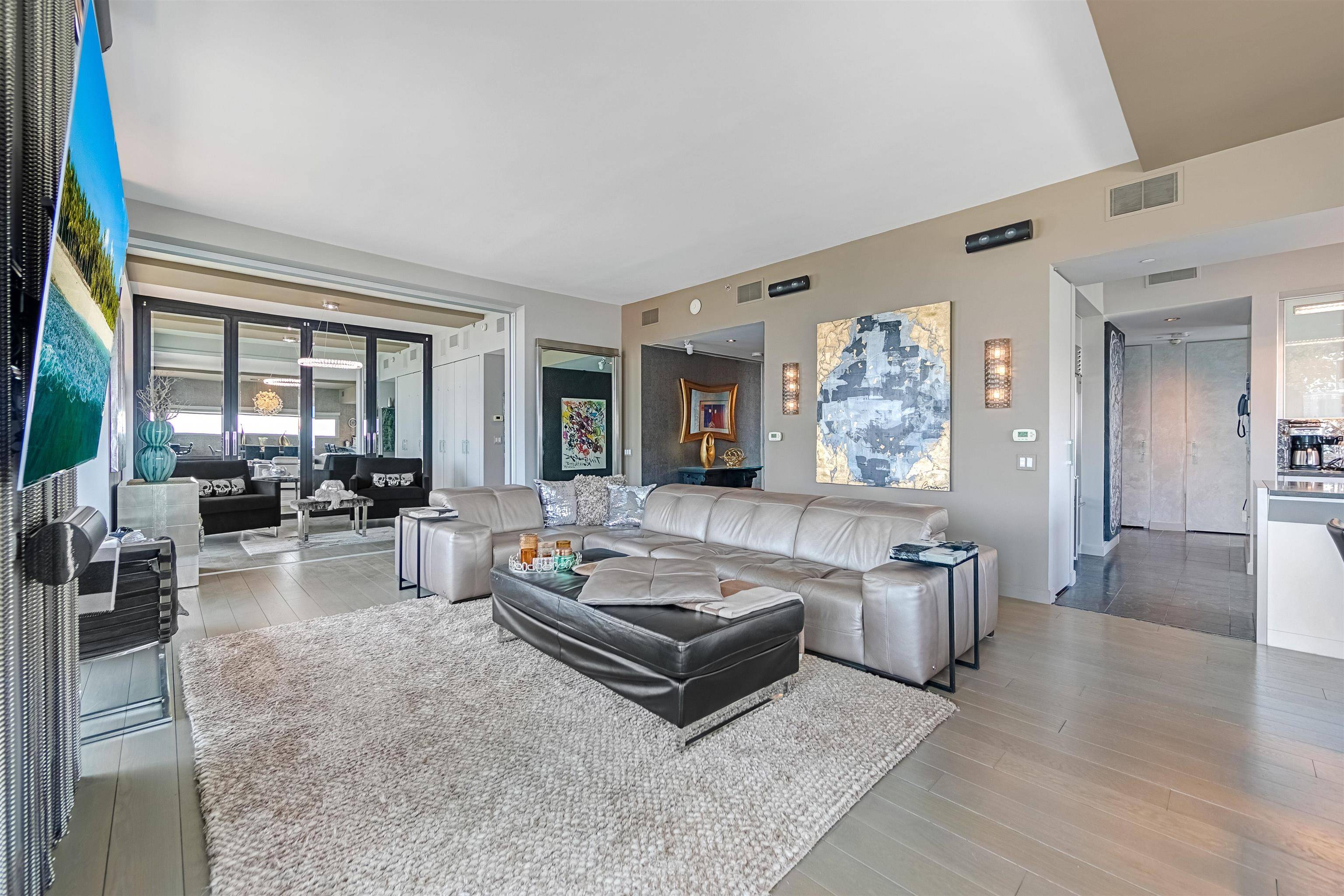 Hoboken, NJ 07030,225 RIVER ST  #1901