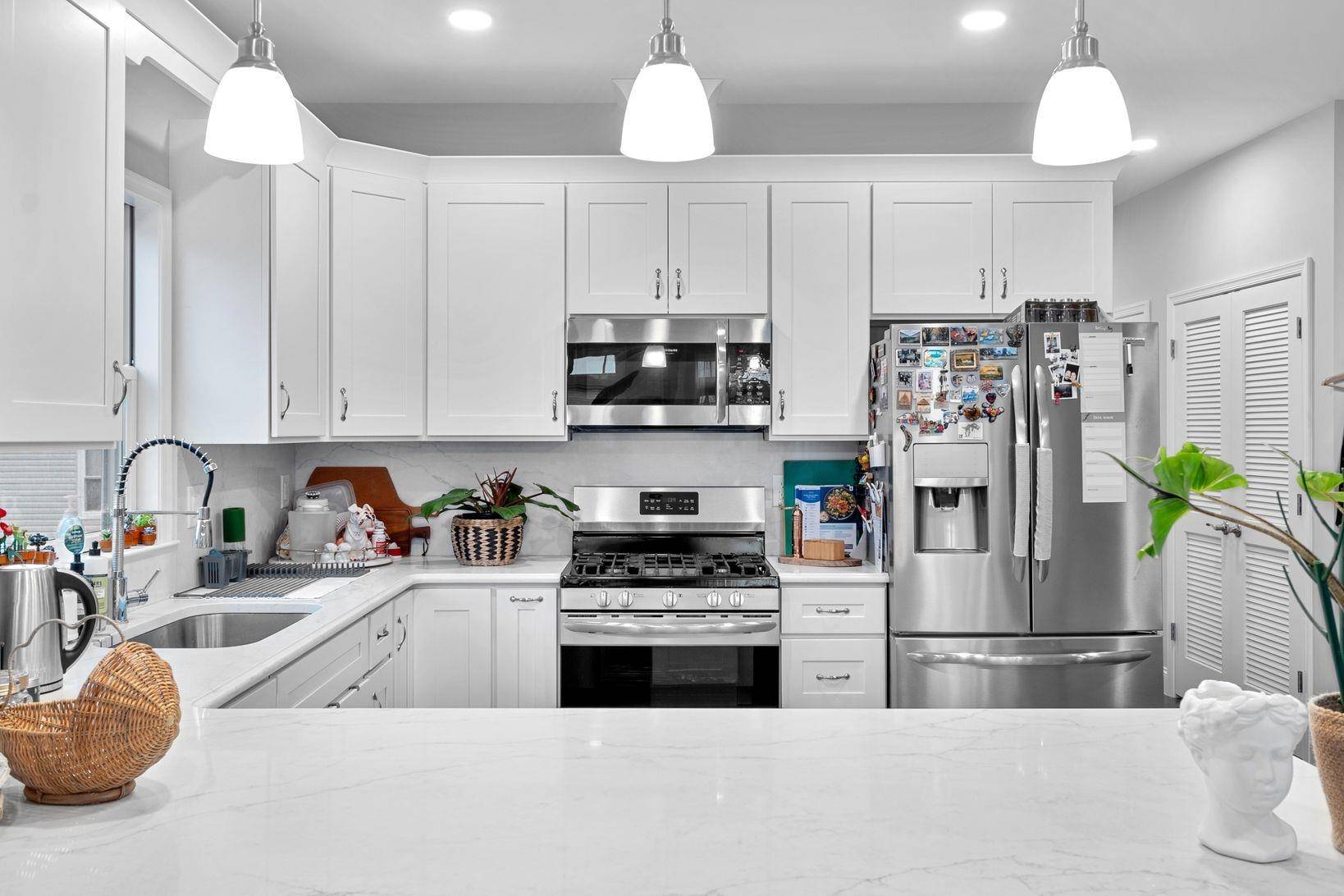Jc Heights, NJ 07307,42 GRACE ST  #2