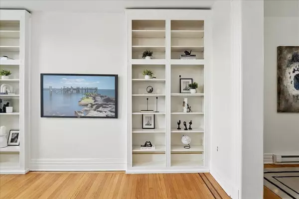 Hoboken, NJ 07030,821 WASHINGTON ST  #5